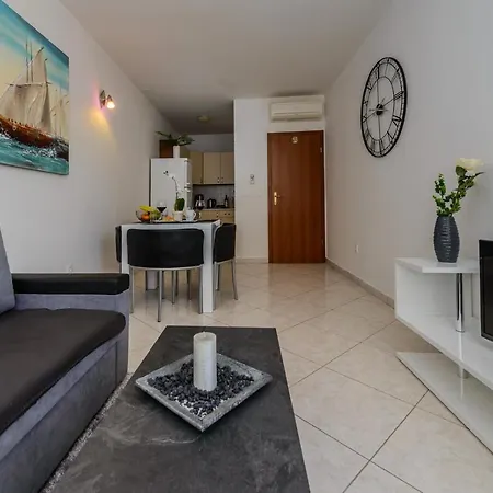 Apartment- Sunce * Kastela